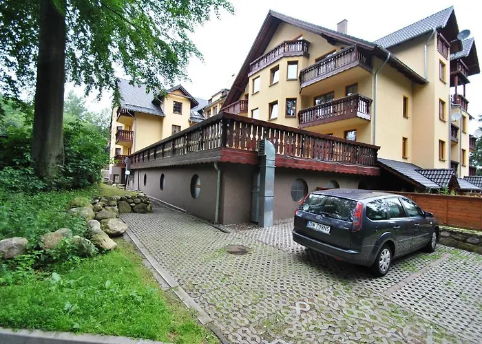 Zolty Sun Seasons 24 W Karpaczu Z Balkonem By Renters Lejlighed