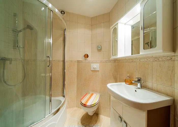 Zolty Sun Seasons 24 W Karpaczu Z Balkonem By Renters *