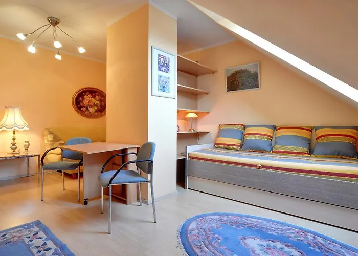 Zolty Sun Seasons 24 W Karpaczu Z Balkonem By Renters * Karpacz